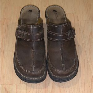 Heeled loafers/clogs comfy